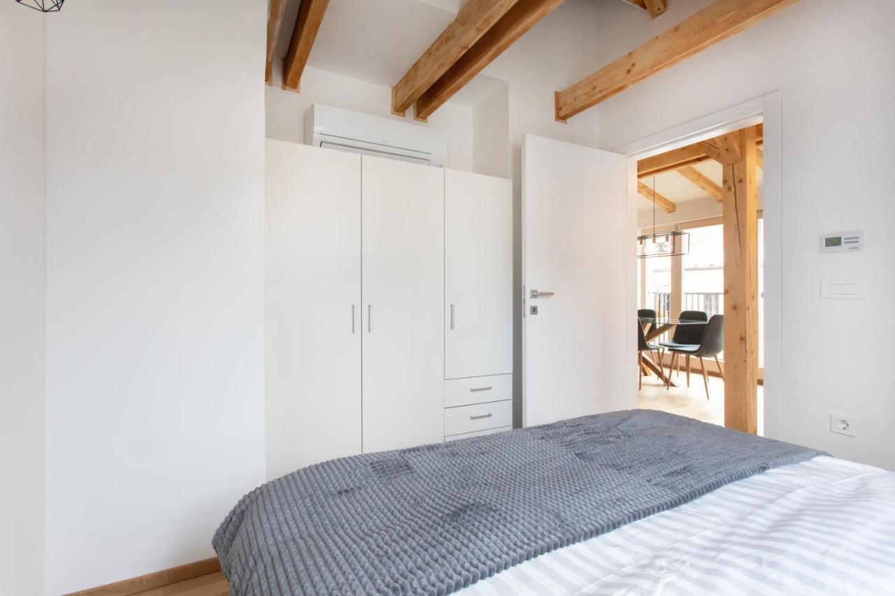 Bright & Spacious Loft In The Heart Of Old Town Ljubljana Bagian luar foto