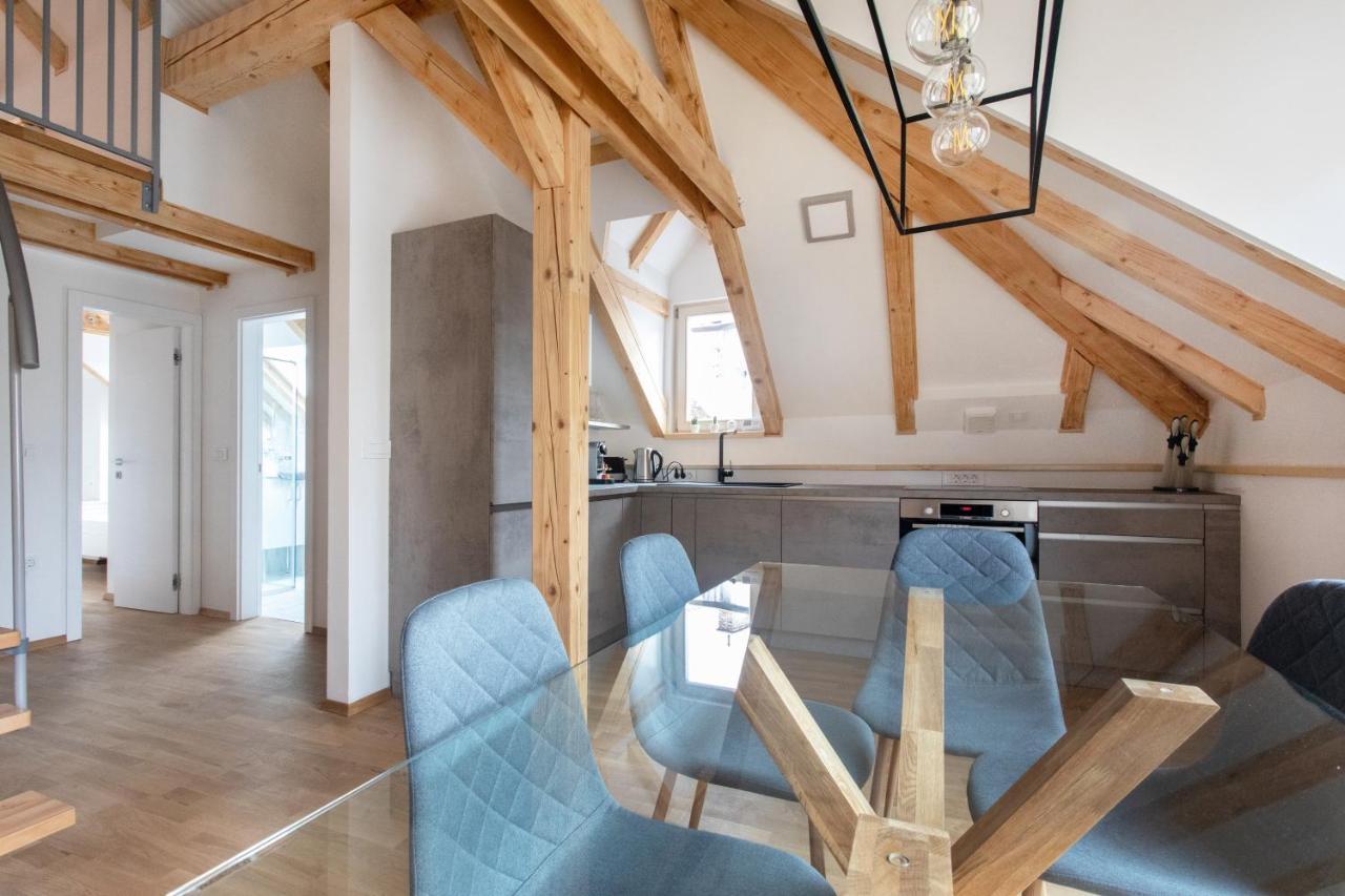 Bright & Spacious Loft In The Heart Of Old Town Ljubljana Bagian luar foto